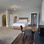 Quay St Apartment