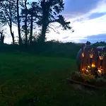 Daffodil Lodge