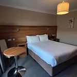 Riverside Hotel