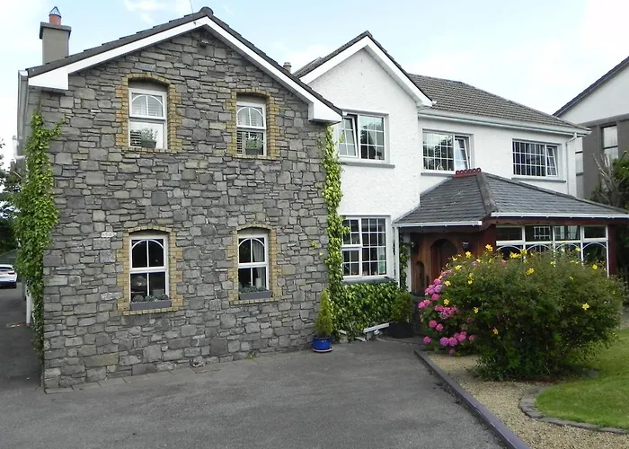 Pearse Lodge