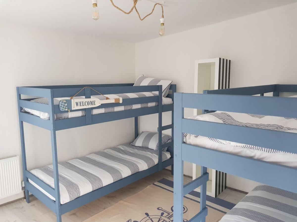 Easkey Hostal *