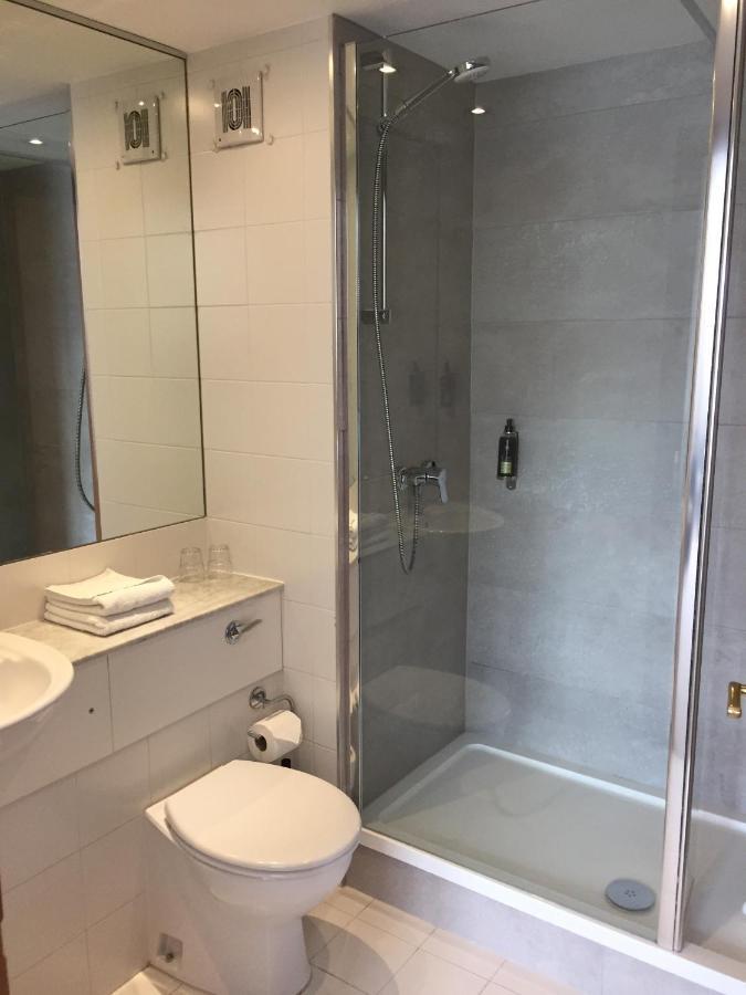 Riverside Hotel 3*