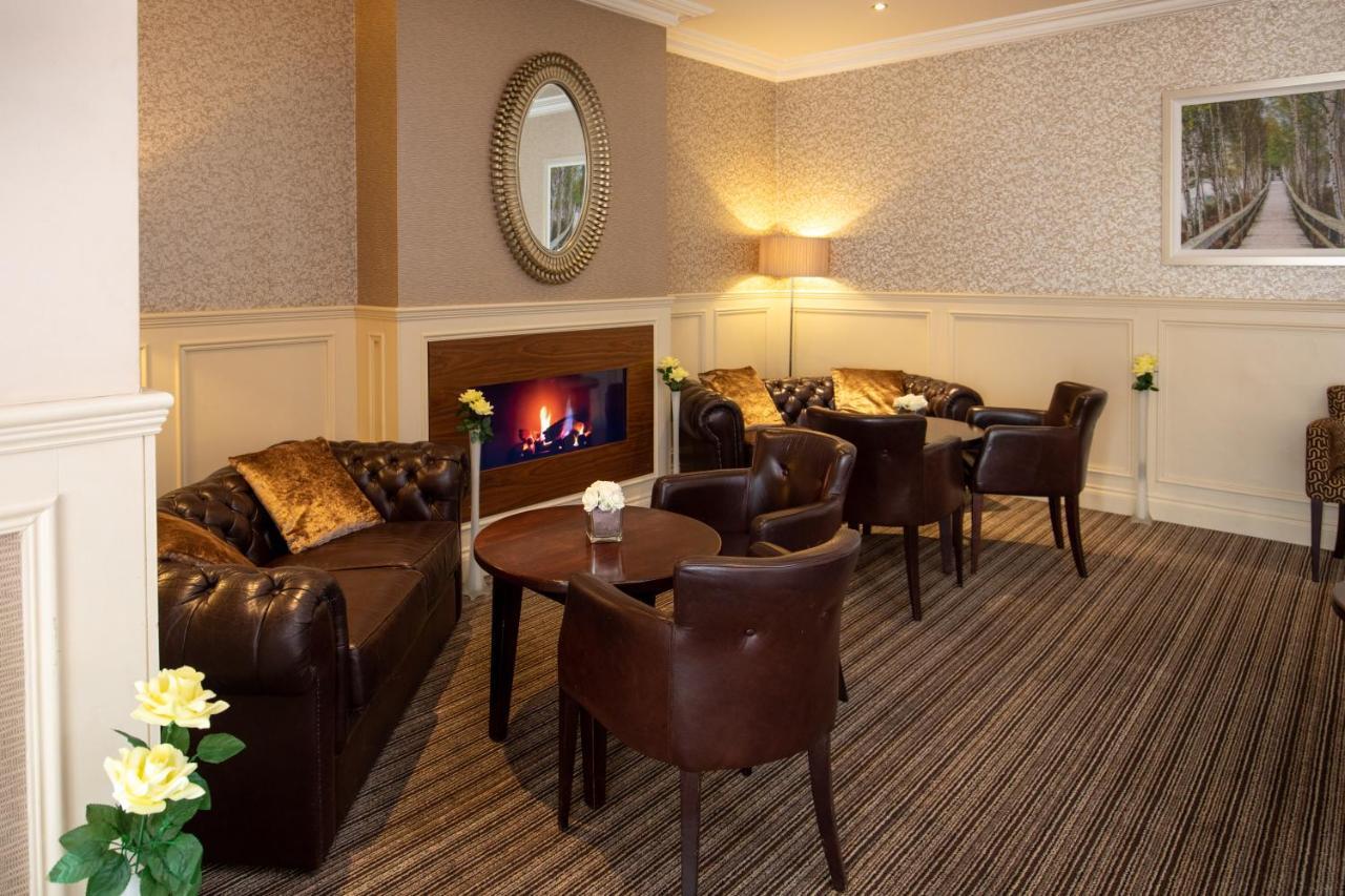 Riverside 3*