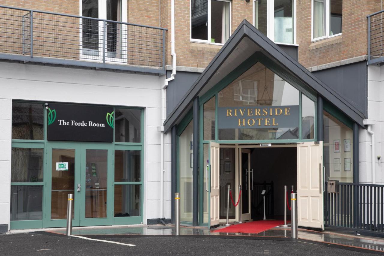 Riverside Hotel 3*