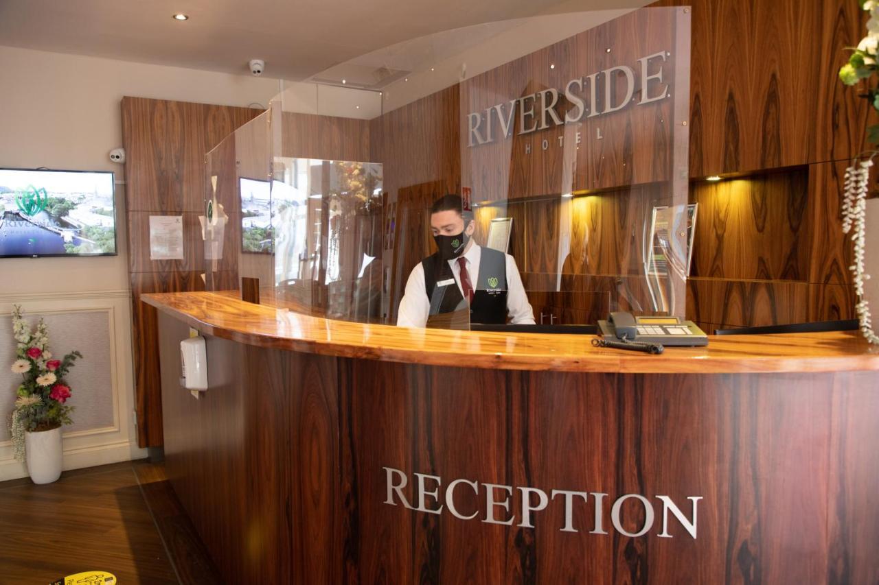 Riverside Hotel