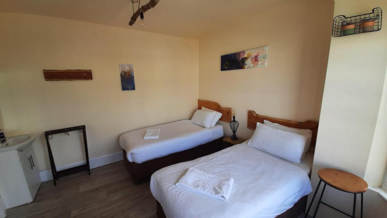 Surfnstay Strandhill Lodge, House & Surf *