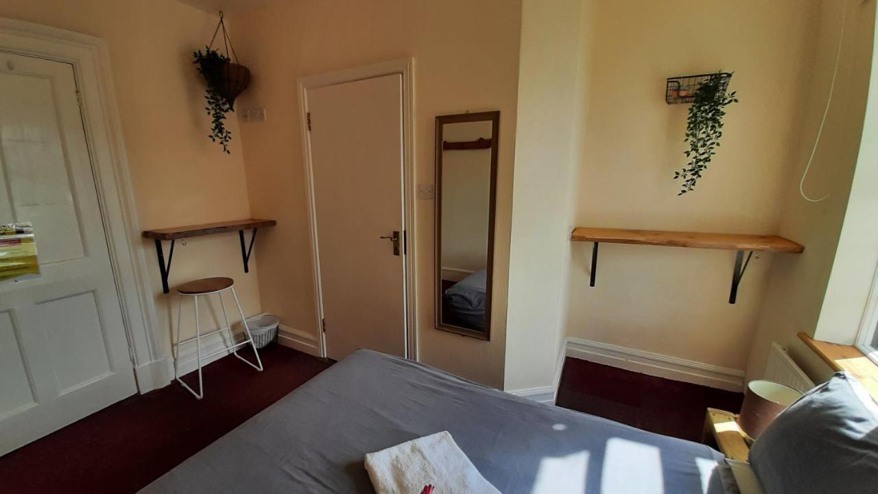 Surfnstay Strandhill Lodge, House & Surf * Sligo