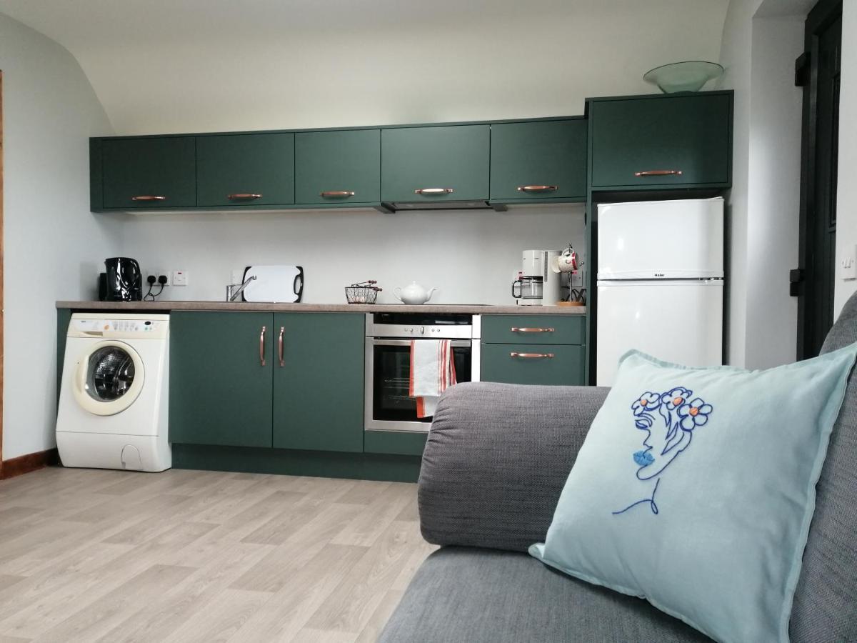 Self Catering Upstairs At Tradcottage Apartment *
