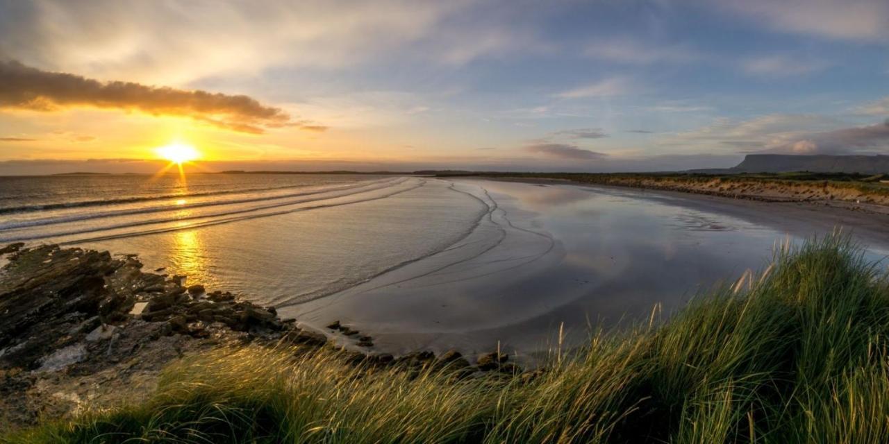 Yeats Country Hotel, & Leisure Club Hotel Sligo