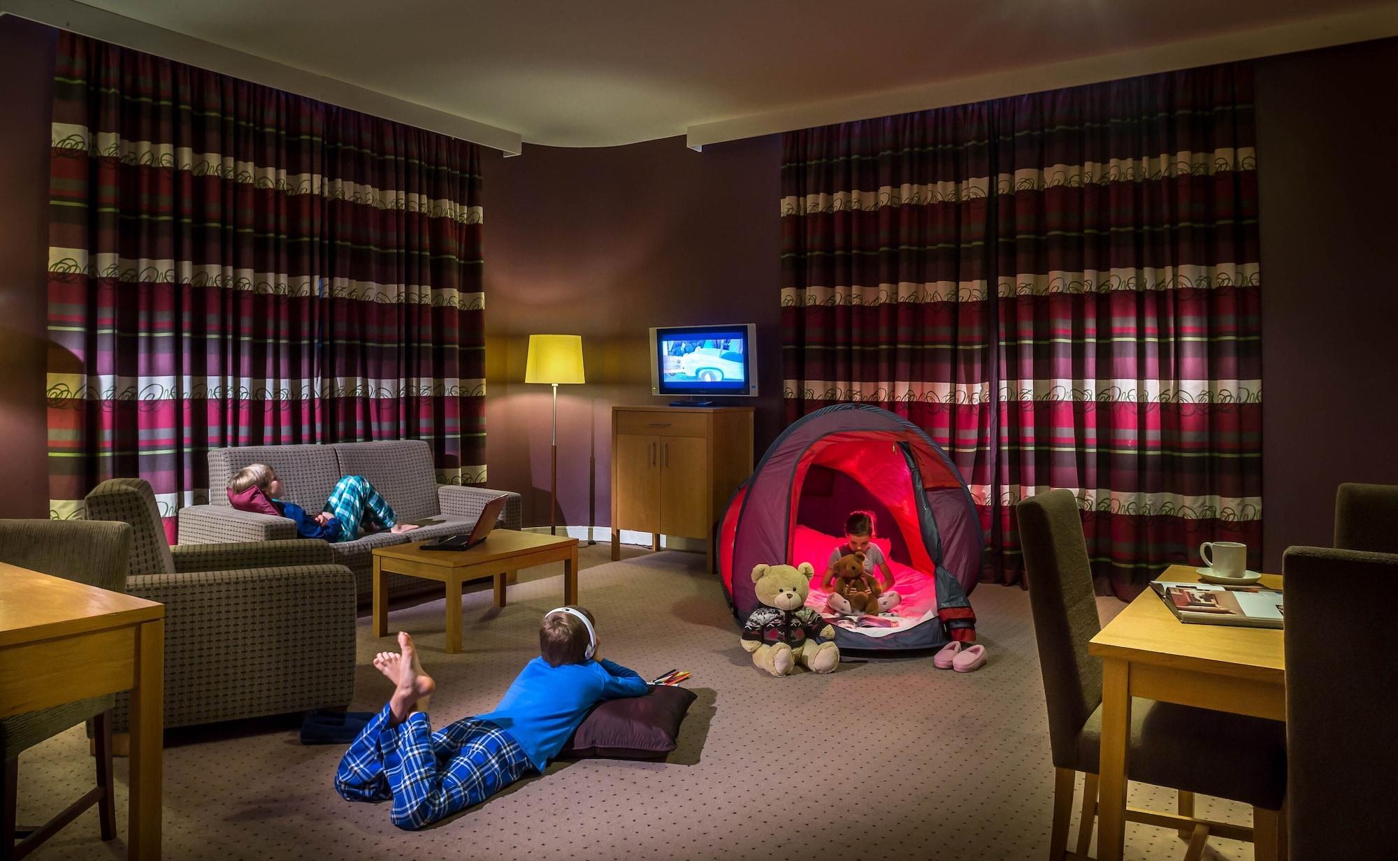 Clayton & Leisure Club 4*