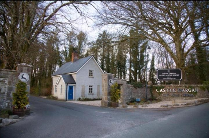 Castle Dargan 4*