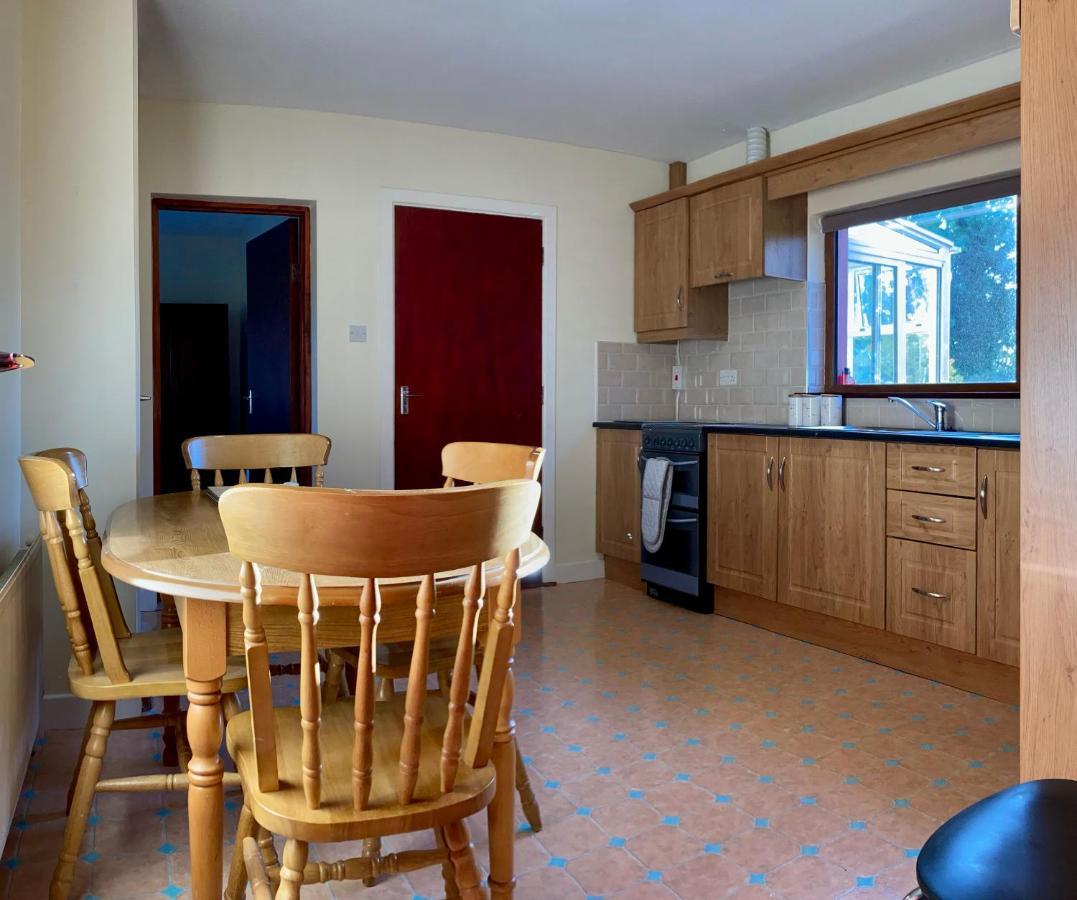 Lily's - 3 Bedroom Country With Large Garden Holiday home