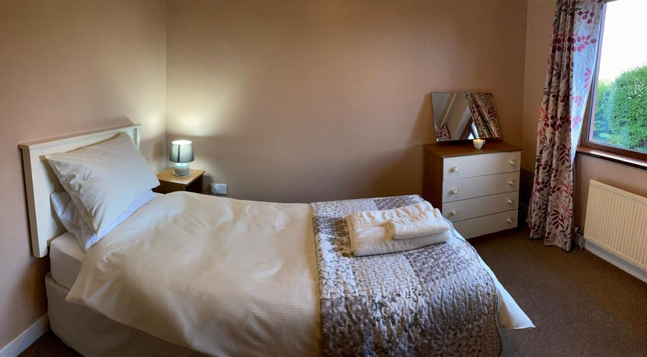 Lily's - 3 Bedroom Country With Large Garden Sligo