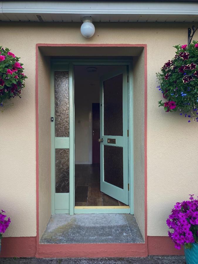 Lily's - 3 Bedroom Country With Large Garden Sligo