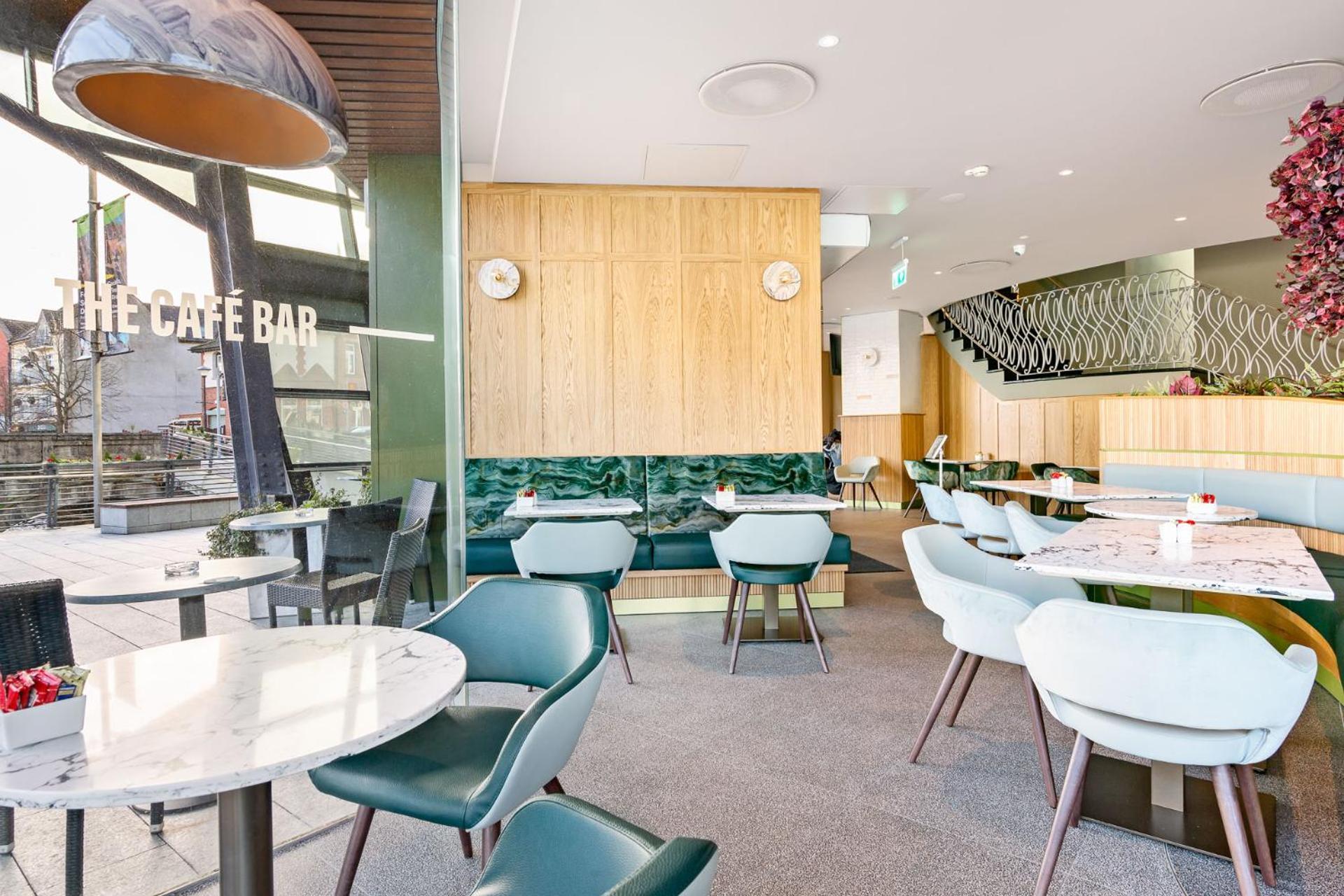 The Glasshouse 4*