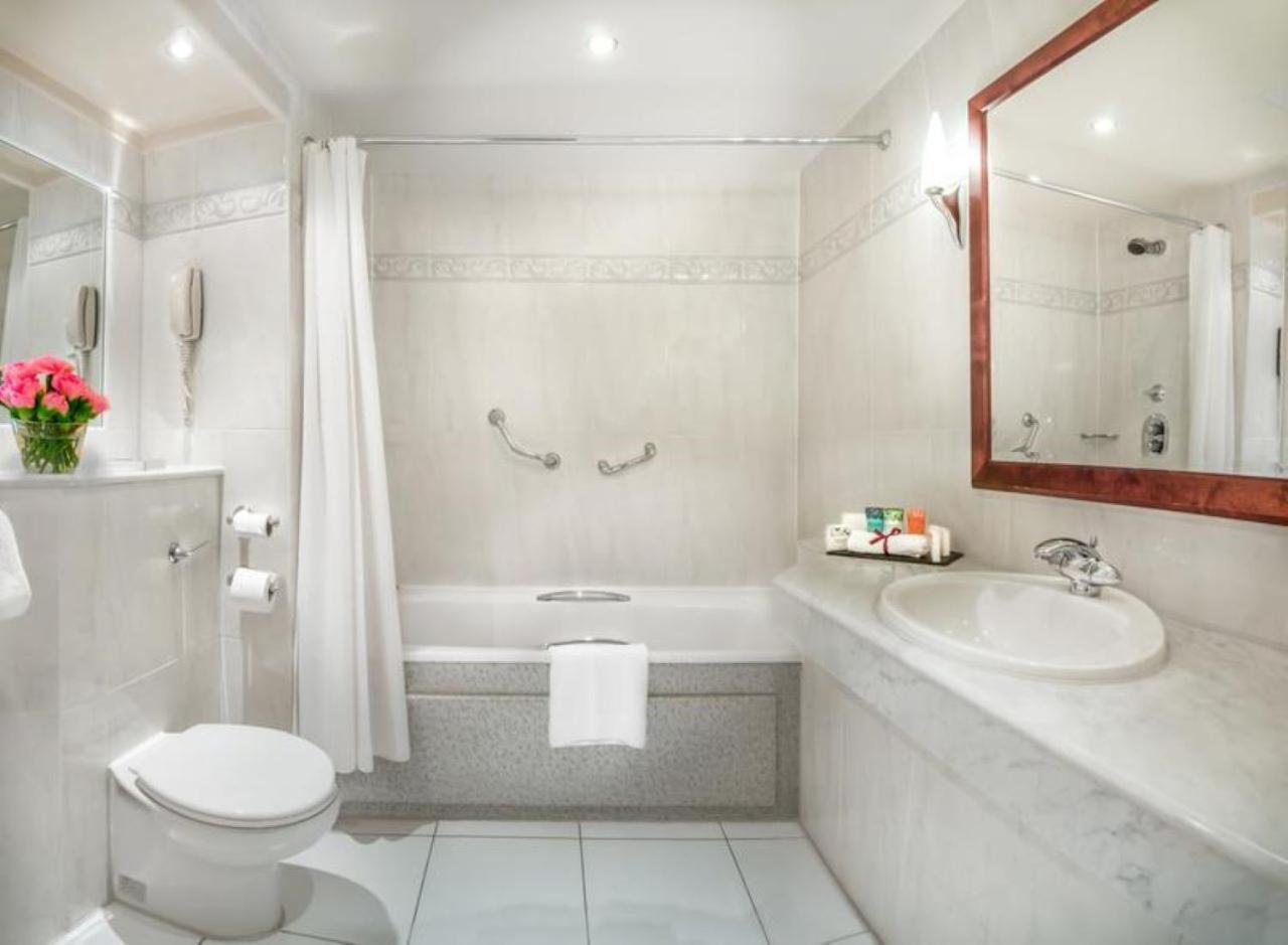 Hotel Clayton & Leisure Club 4*