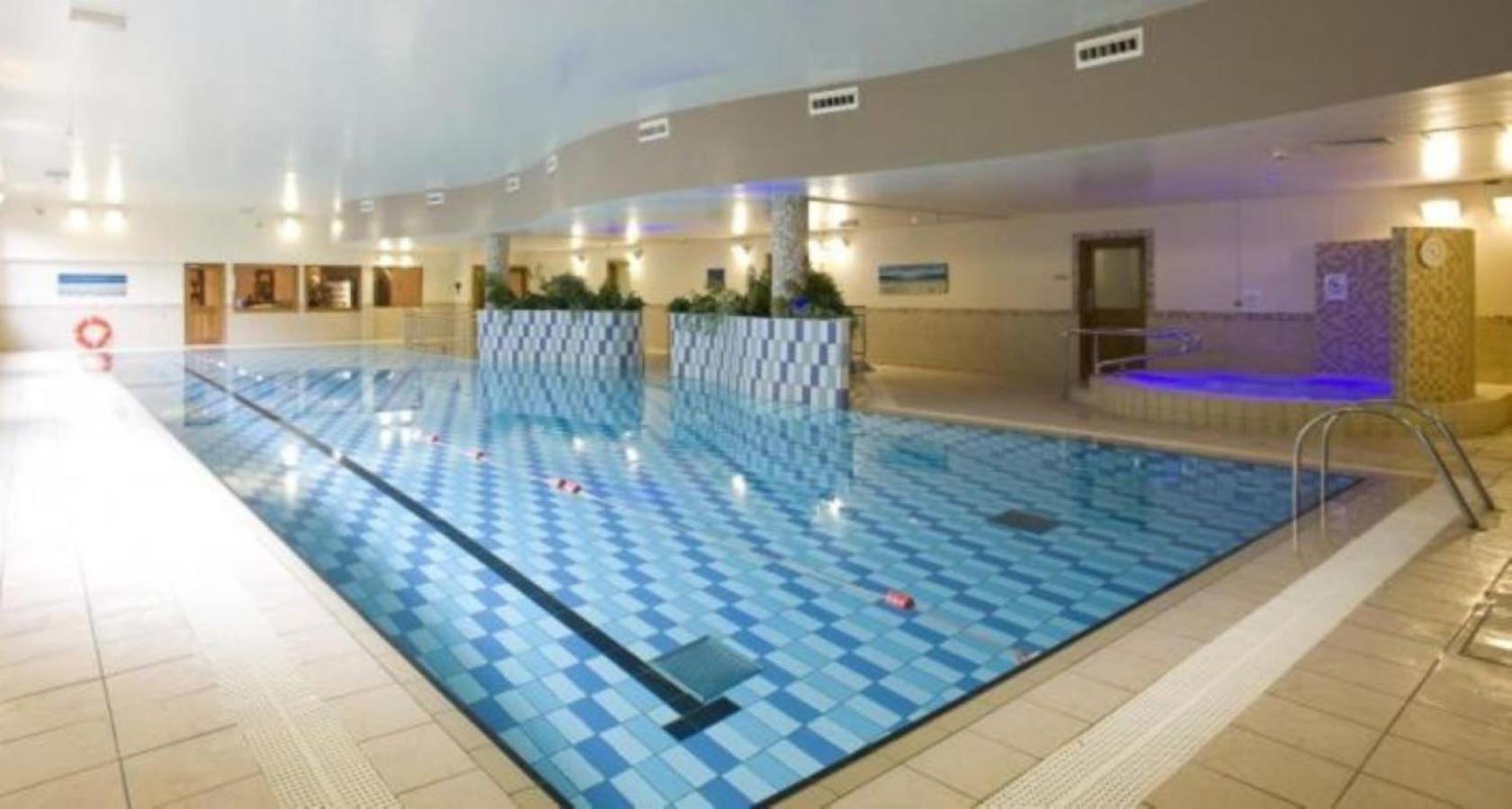 Clayton & Leisure Club Hotel 4*