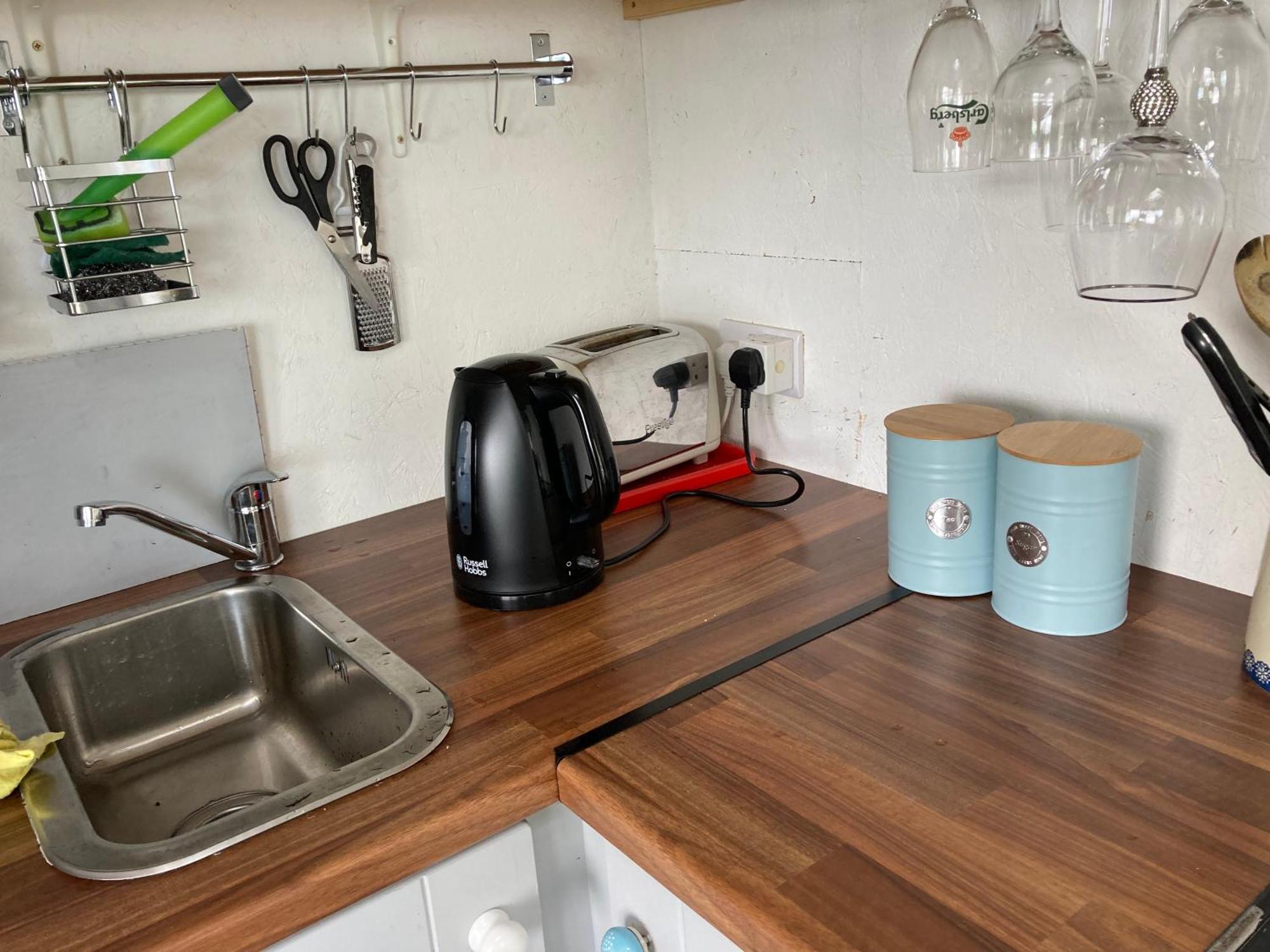 Wild Atlantic Cabin Apartment *