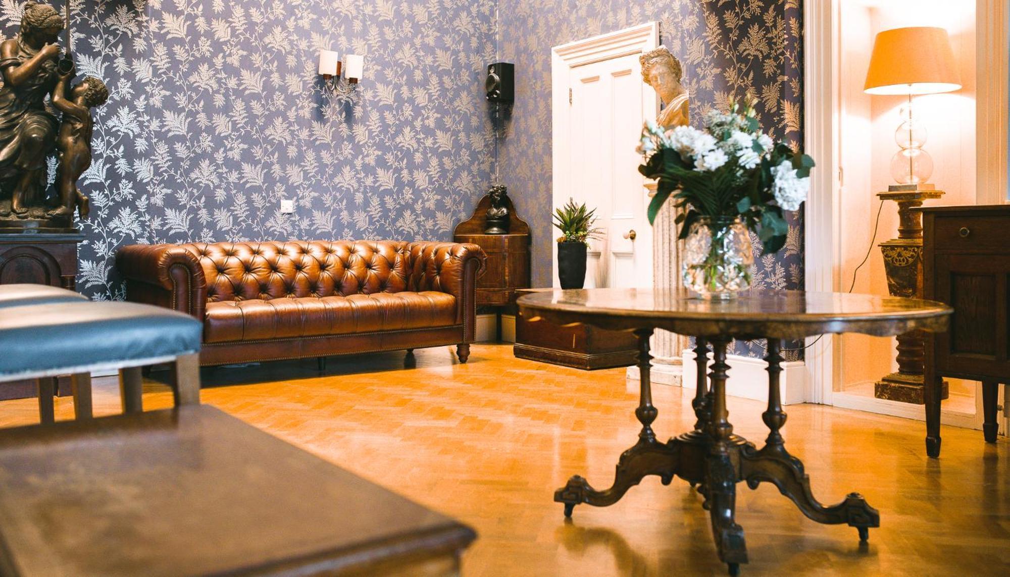 Castle Dargan Hotel 4*