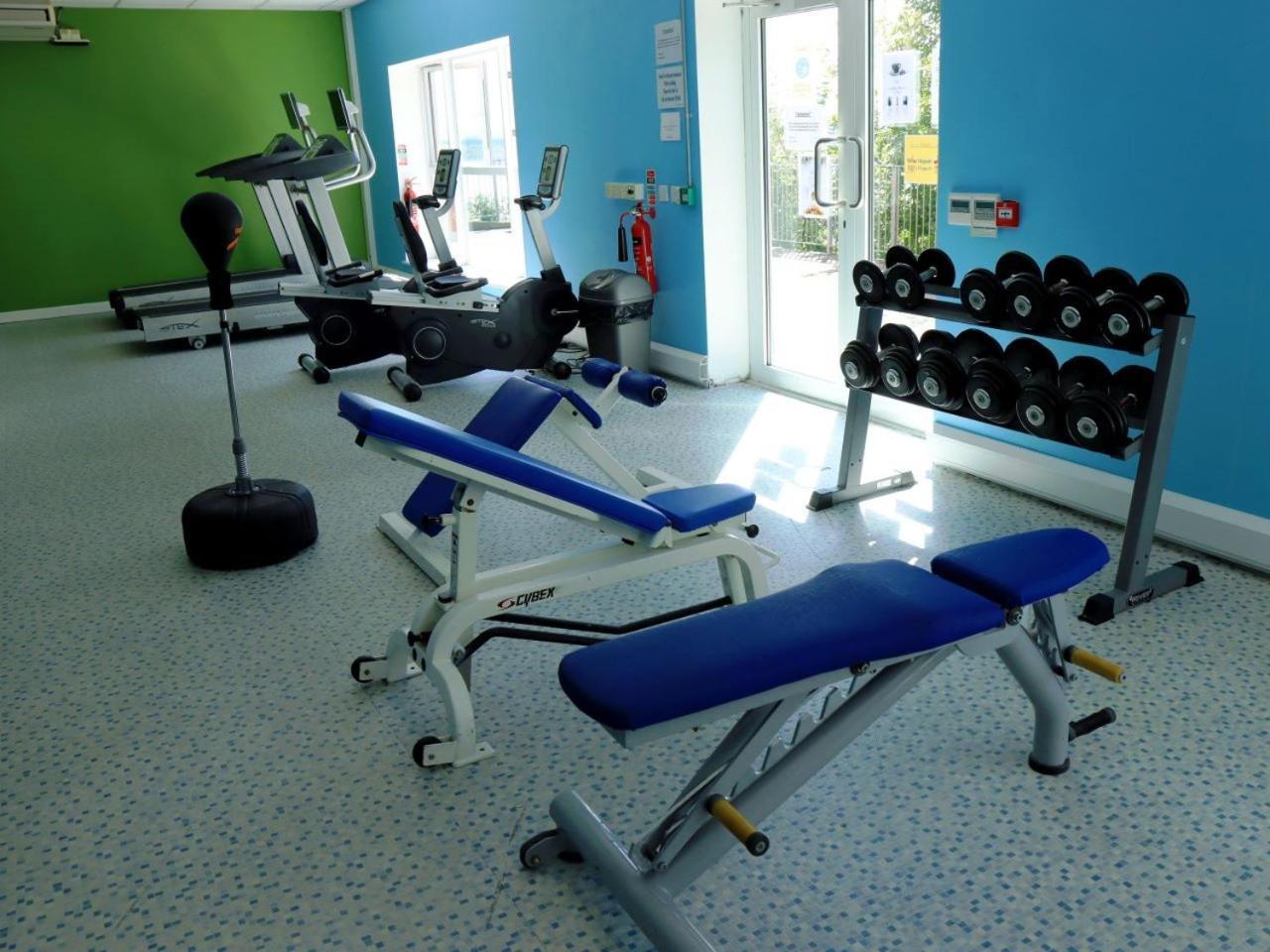 St Angela's Lakeside Sala 4*