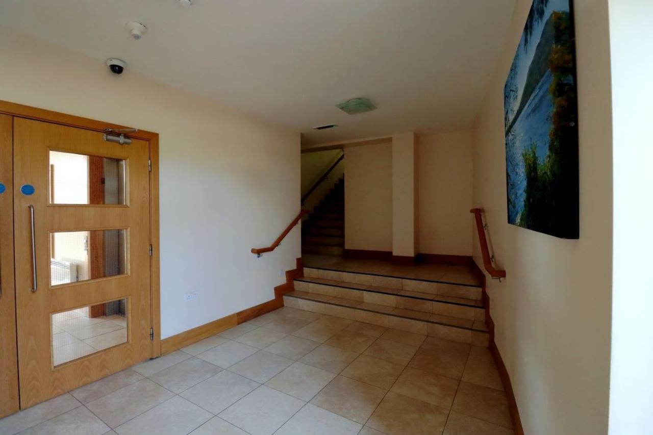 Apartamento St Angela's Lakeside Sala 4*
