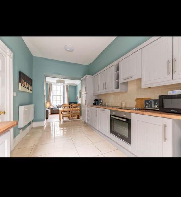 Holiday home 4bed Townhouse In Heart Of *