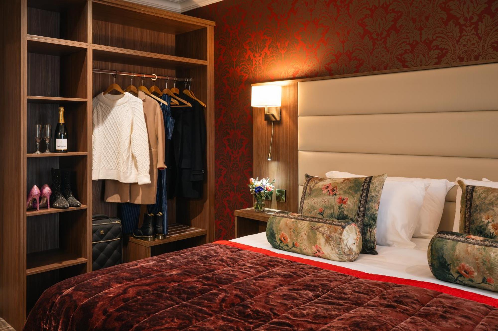 Southern & Leisure Centre 4*