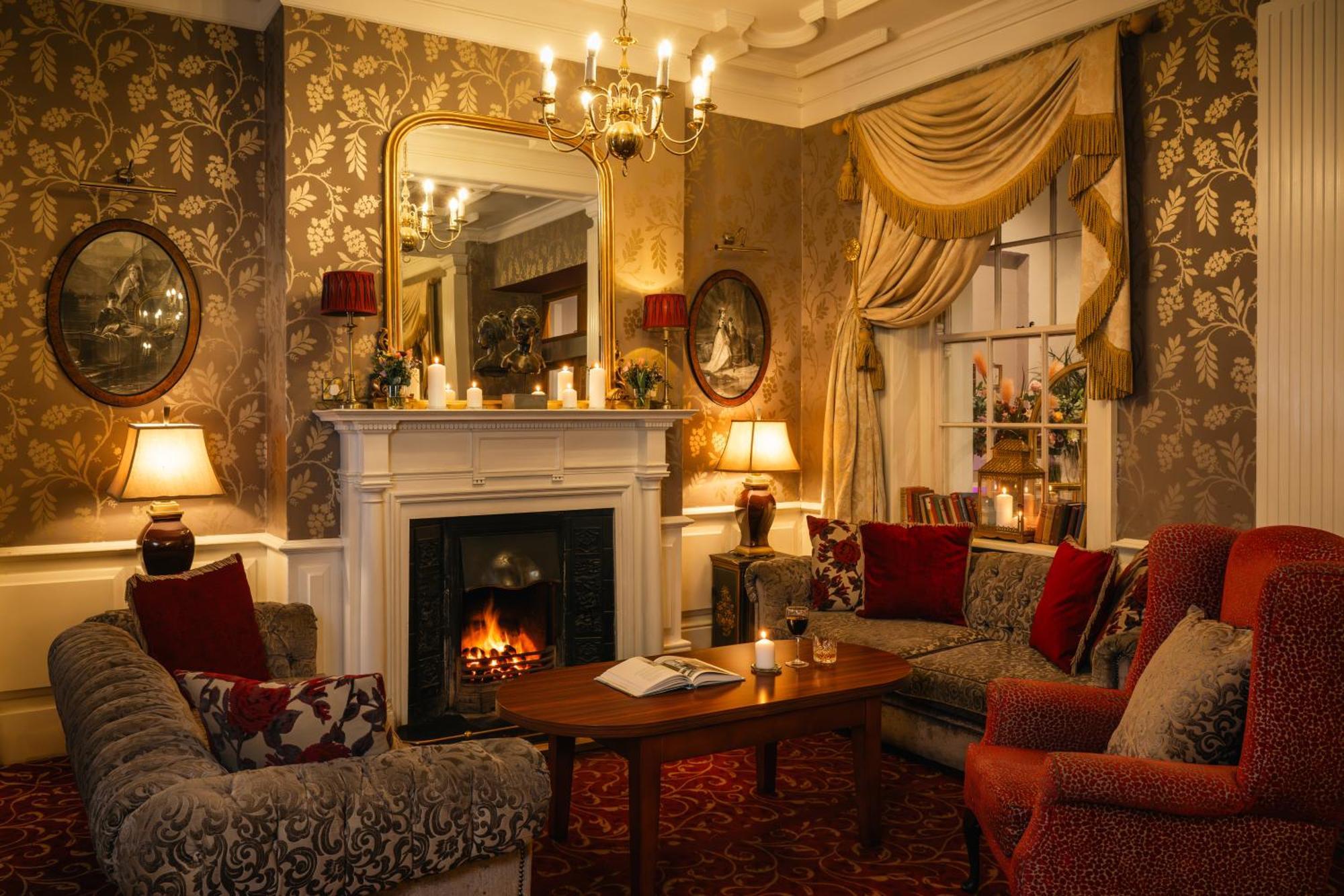 Southern & Leisure Centre Hotel 4*