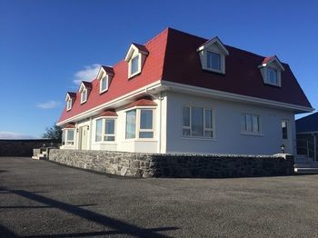 The Red & Stables