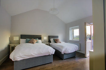Guest house The Red & Stables