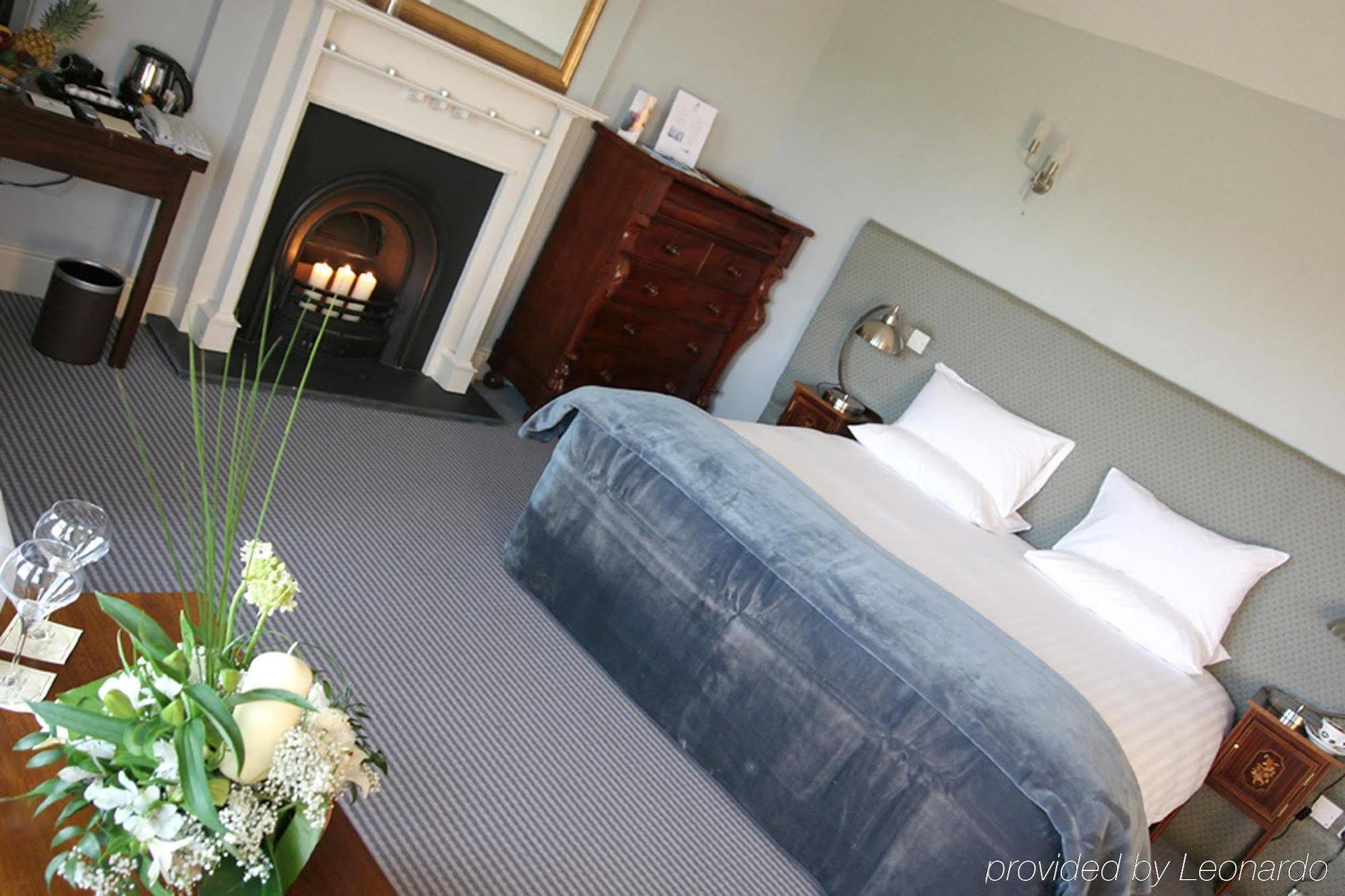 Castle Dargan Hotel 4*