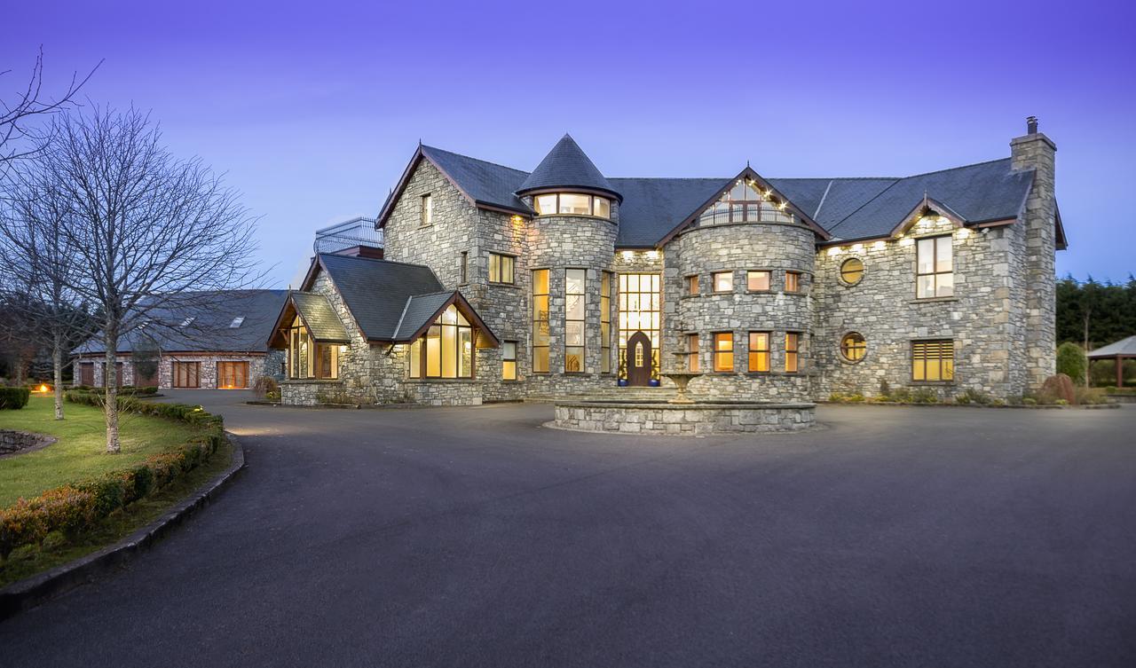 Bed and breakfast Castledale 5*