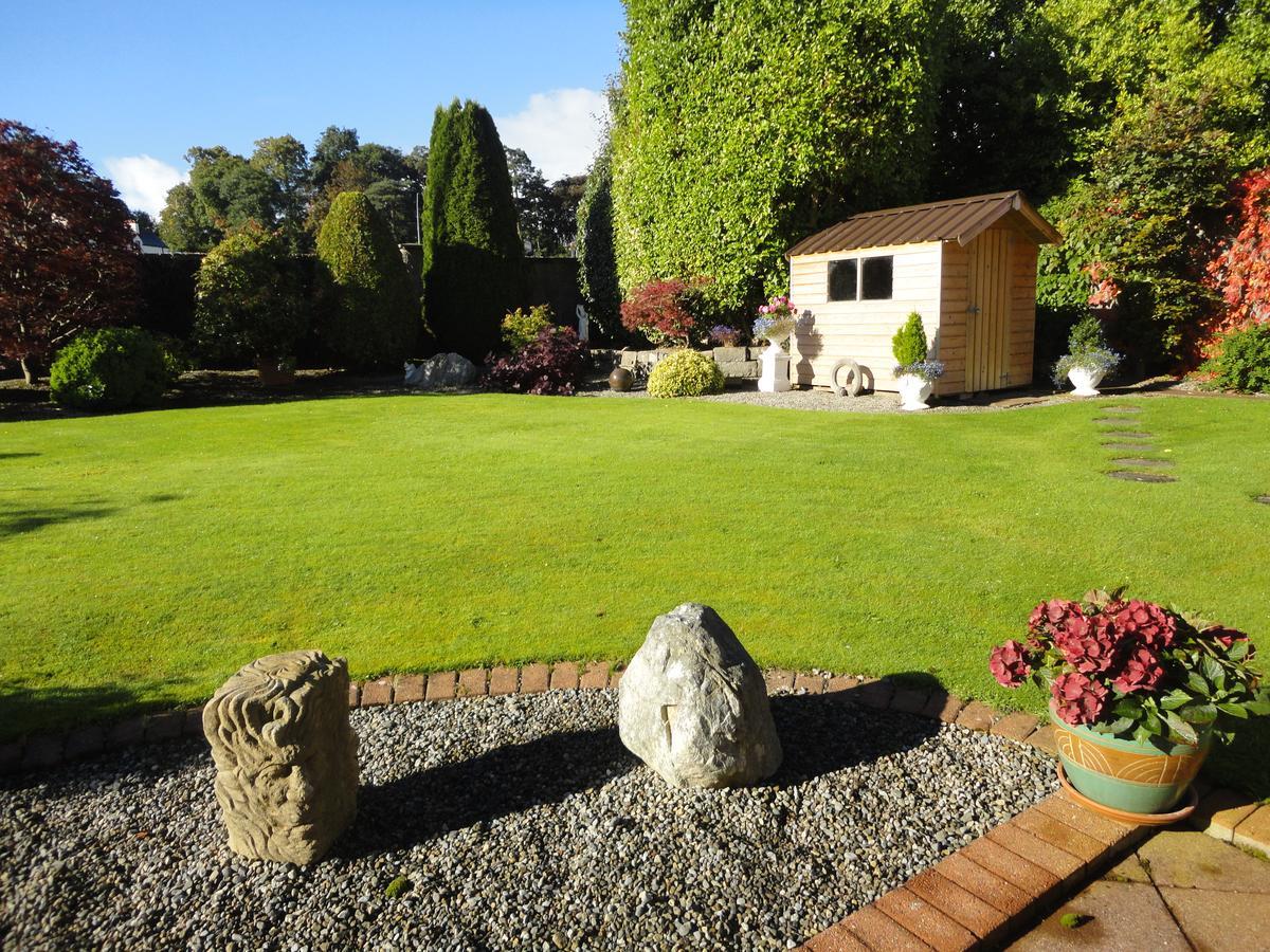 Tree Tops Bed & Breakfast 4*