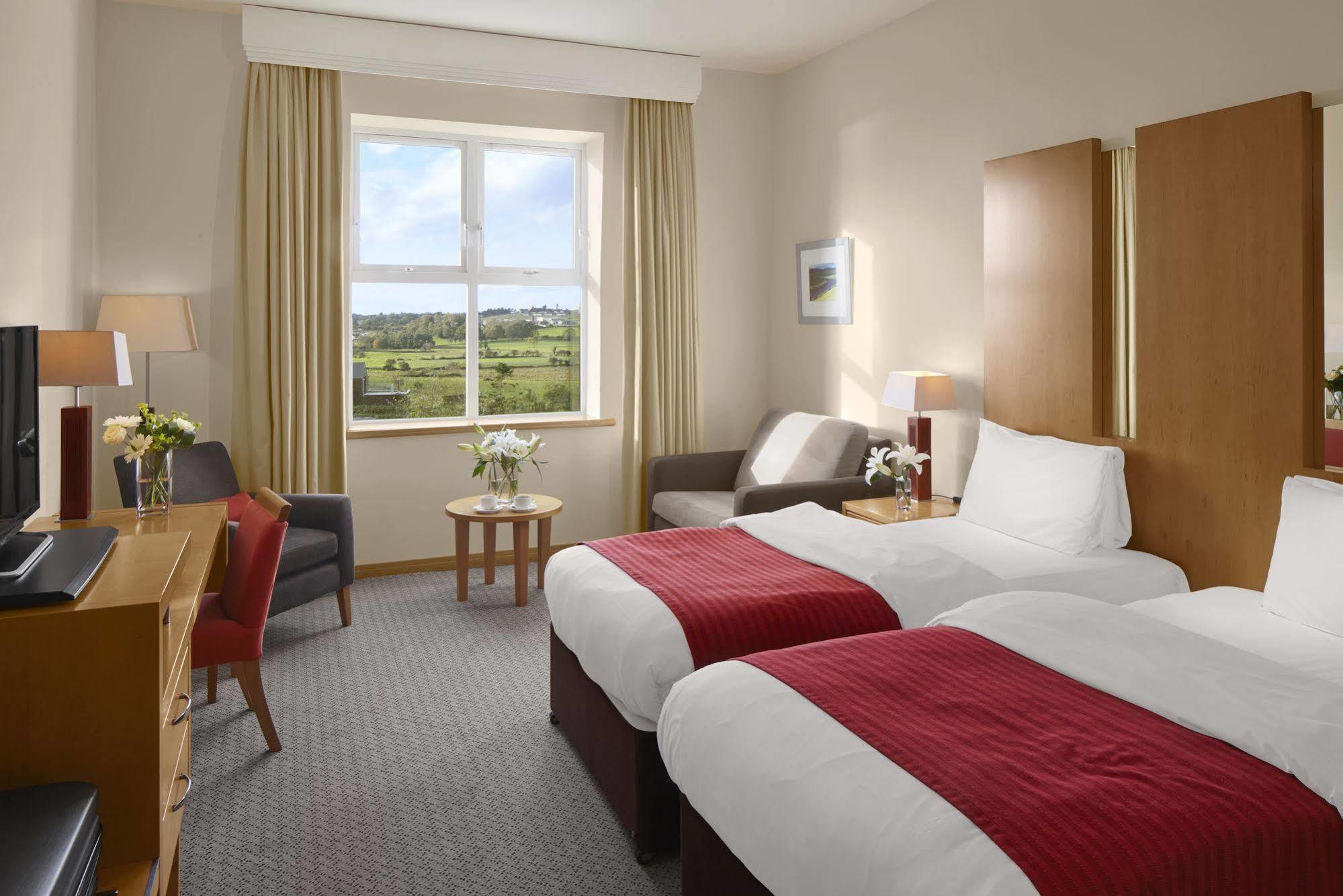 Hotel Radisson Blu & Spa, 4*