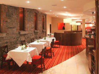 Clayton & Leisure Club Hotel