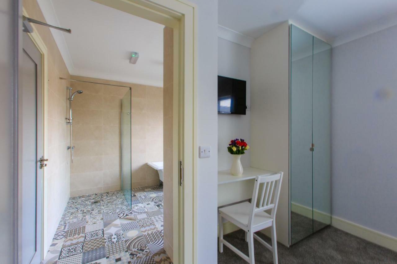 Guest house The Red & Stables 3*