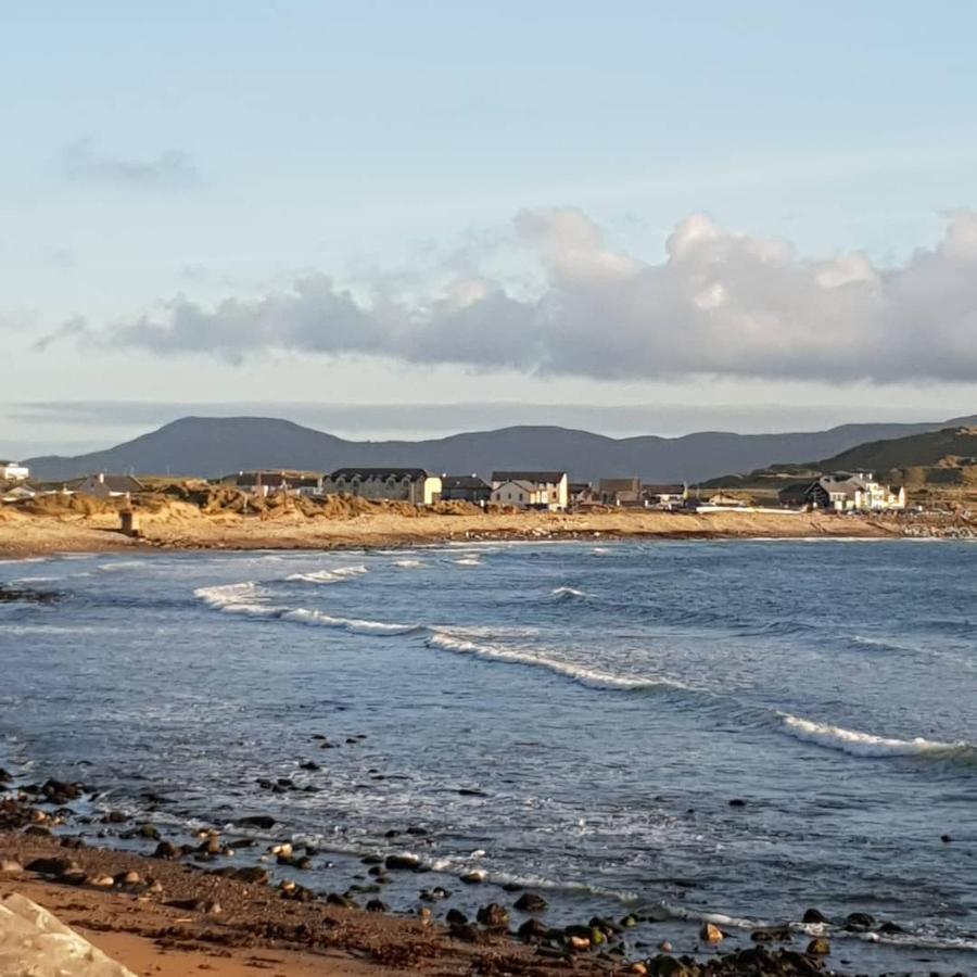 Homestay Surfers Getaway - Staycation *