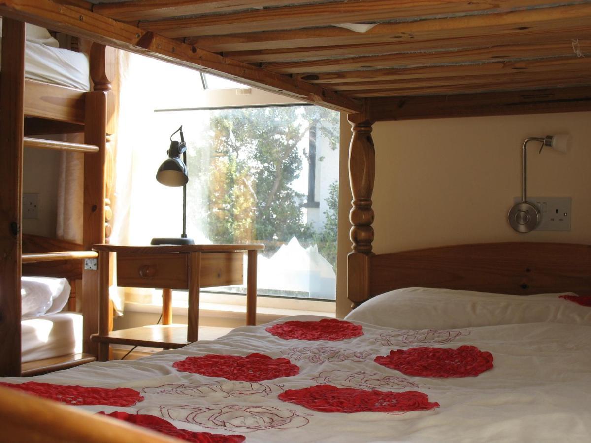 Surfnstay Strandhill Lodge, House & Surf * Sligo