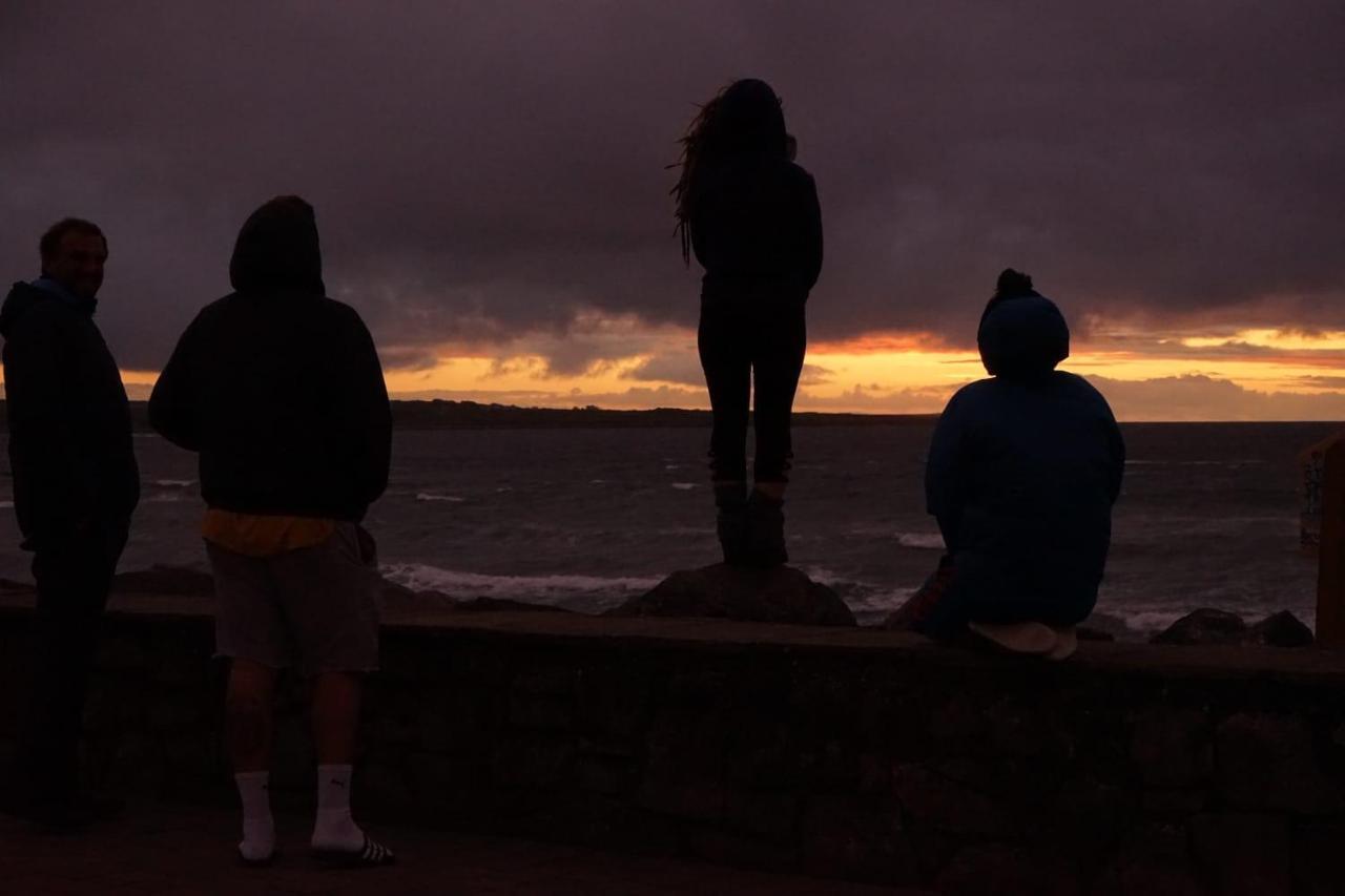 Surfnstay Strandhill Lodge, House & Surf Guest house *