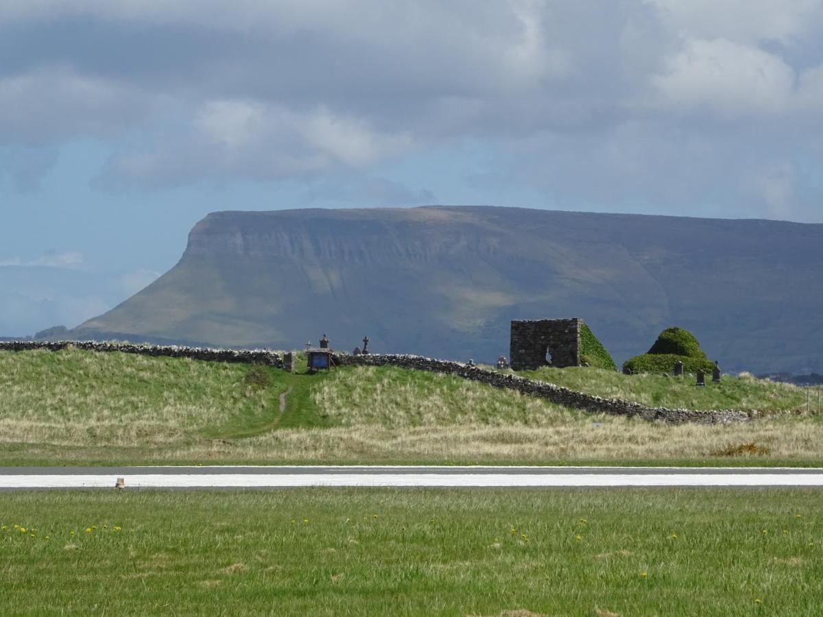 Guest house Surfnstay Strandhill Lodge, House & Surf Sligo