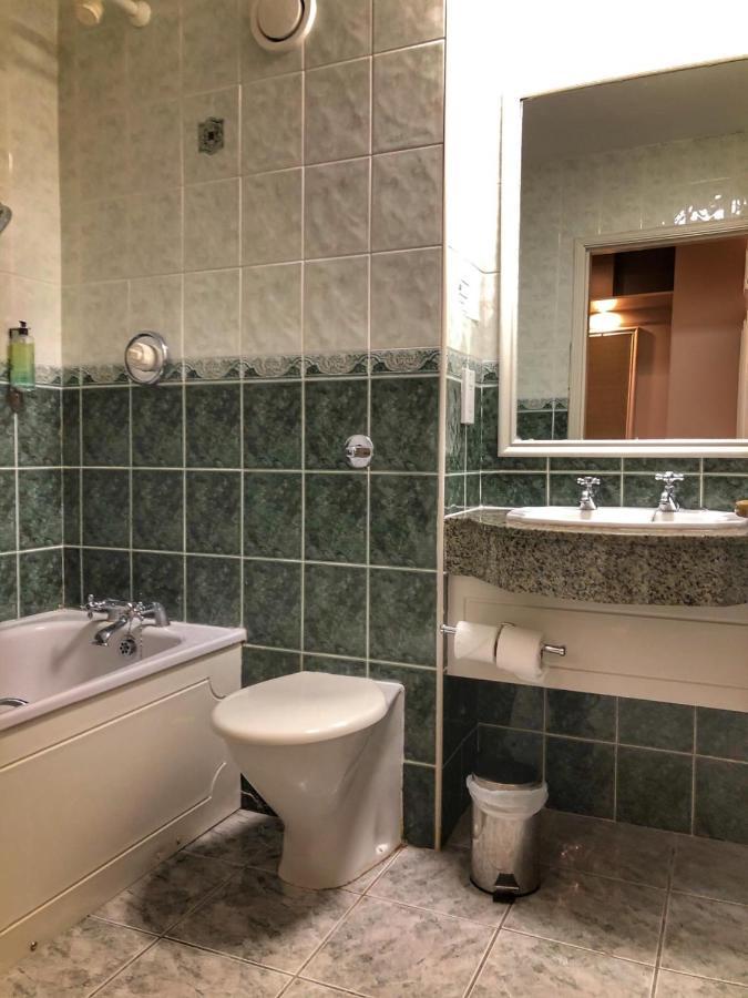 Yeats Country Hotel, & Leisure Club Hotel 4*