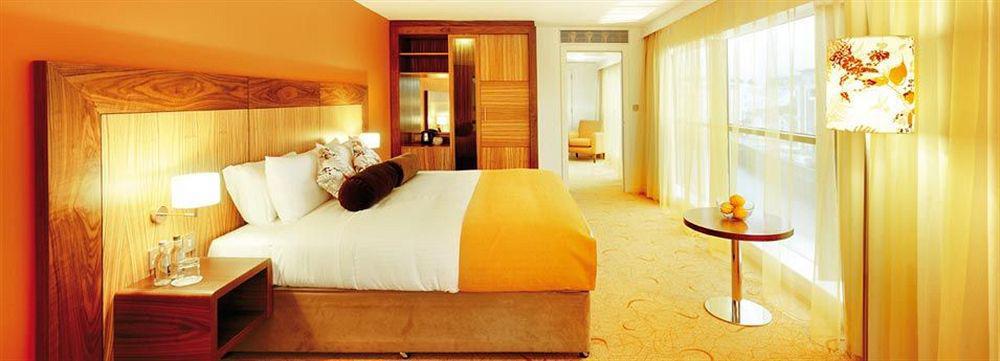 Hotel The Glasshouse Sligo